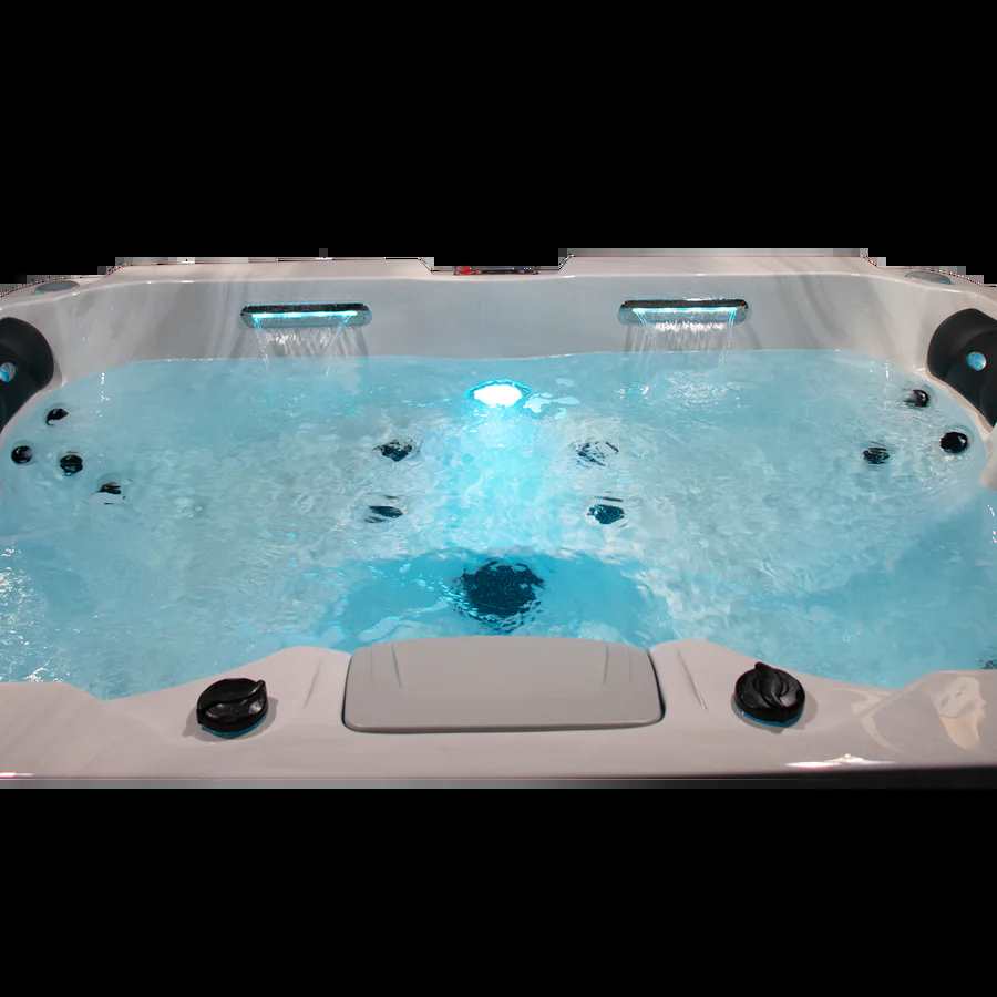 Kelowna GL 4-Person Plug & Play 20-Jet Hot Tub