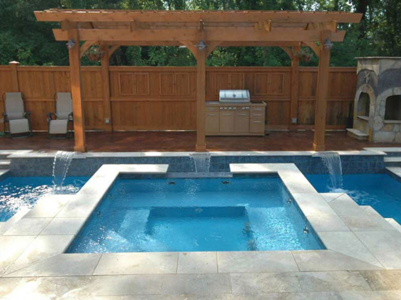 Meridian Spillover Spa 7'9" x 7'9"