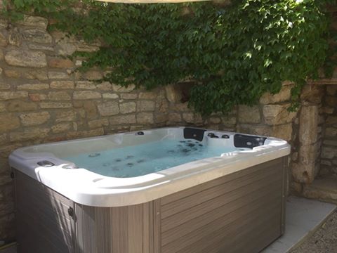 O347 Original Series Hot Tub